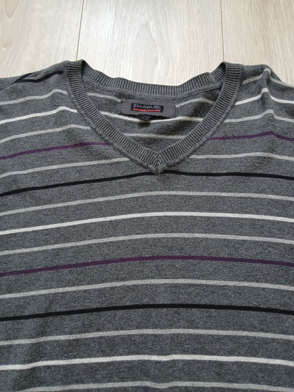 Emanuel Ungaro Gray V-Neck Stripe Sweater 100 % Cotton - Picture 3 of 12